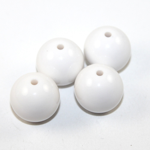 18mm White Round Opaque Bead - 10 Piece Bag