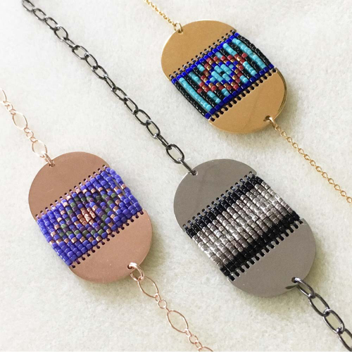 Half discount moon bracelet