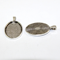25mm x 18mm Oval Cabochon Setting Pendant - Platinum