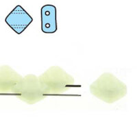 Silky 6mm - Milky Jonquil  - SQ206-81000 - 40 Bead Strand