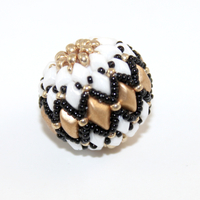  “Kerala” Beaded Bead Kit - White, Gold & Black