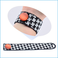 Houndstooth Heaven Cuff