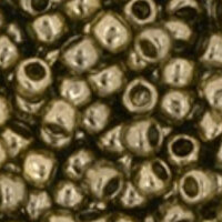 TOHO Gold-Lustered Montana Blue 8/0 Round - TR-08-204