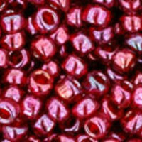 TOHO Gold-Lustered Raspberry 8/0 Round - TR-08-332