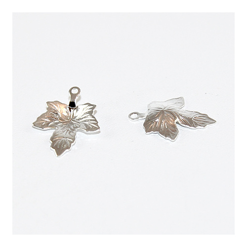 3 Point Leaf Charm - Silver