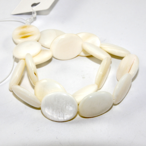 20mm x 17mm Natural Freshwater Shell Flat Oval Beads - 35cm Strand - Creamy White