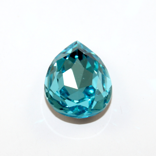 18mm x 25mm 4320 Pear Drop - Aquamarine