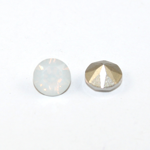 8mm - SS39 1088 - Chaton - Pointed Back - White Opal - Pack of 4