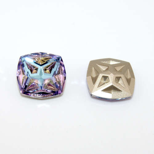 4470 - Meteroite Cushion Cut Square 18mm - Vitrail Light - Foil