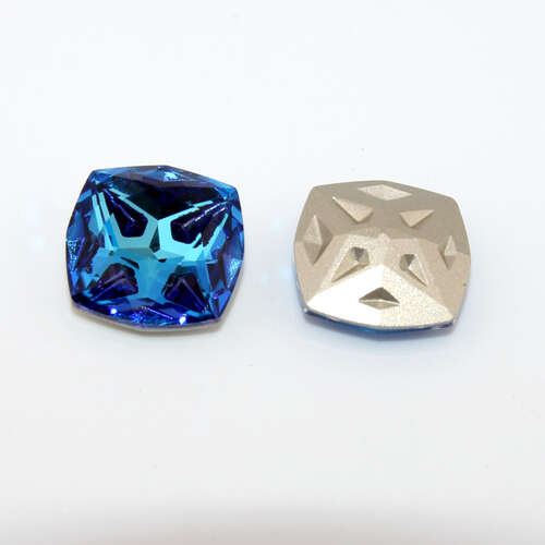 4470 - Meteroite Cushion Cut Square 18mm - Bermuda Blue - Foil