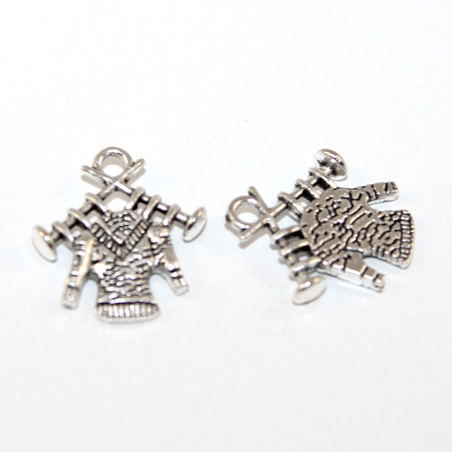 19mm x 17mm Knitted Sweater Charm - Platinum - 2 Pieces