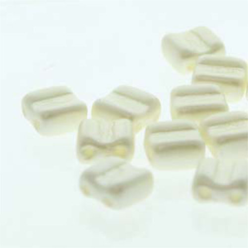 Groovy 6mm - GRV0625110 - Pastel Light Cream - 30 Bead Strand