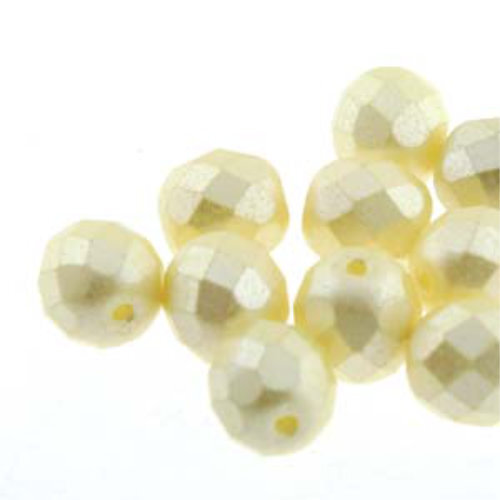 4mm Fire Polish Beads - Pastel Cream 25039 - 38 Bead Strand