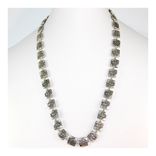 Silvia Necklace