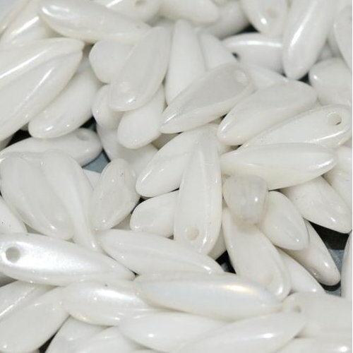 3mm x 11mm Dagger Bead - Chalk White Shimmer - 03000-20600 - 25 Piece Bag