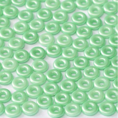  O Bead - Alabaster Pastel Light Green - OB24-02010-25025