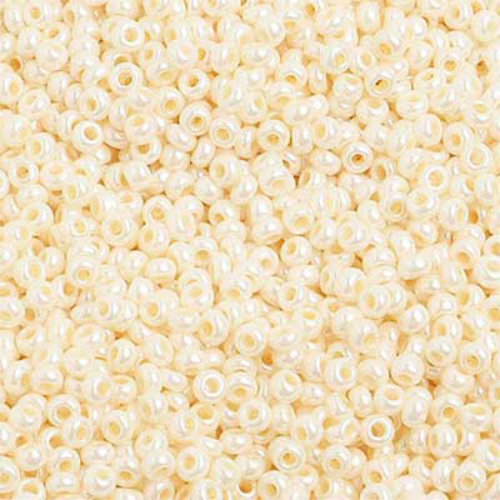 Preciosa 10/0 Rocaille Seed Beads - SB10-46113 - Pearl Eggshell
