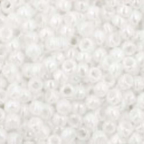 15/0 Round - Opaque-Lustered White - TR-15-121