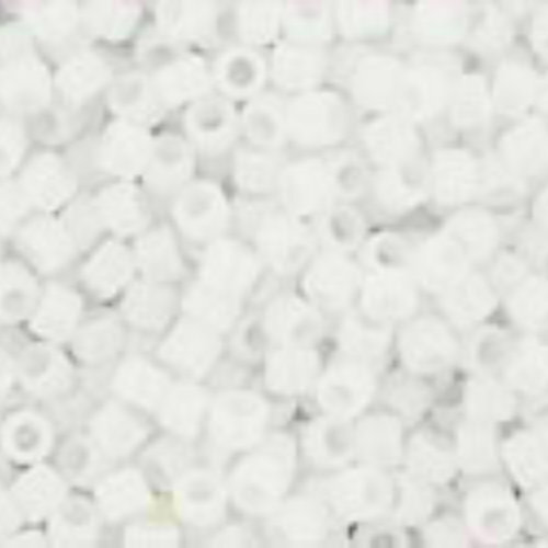 15/0 Round - Opaque White - TR-15-41