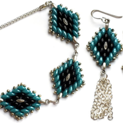 Varidi Diamonds Bracelet and Earrings